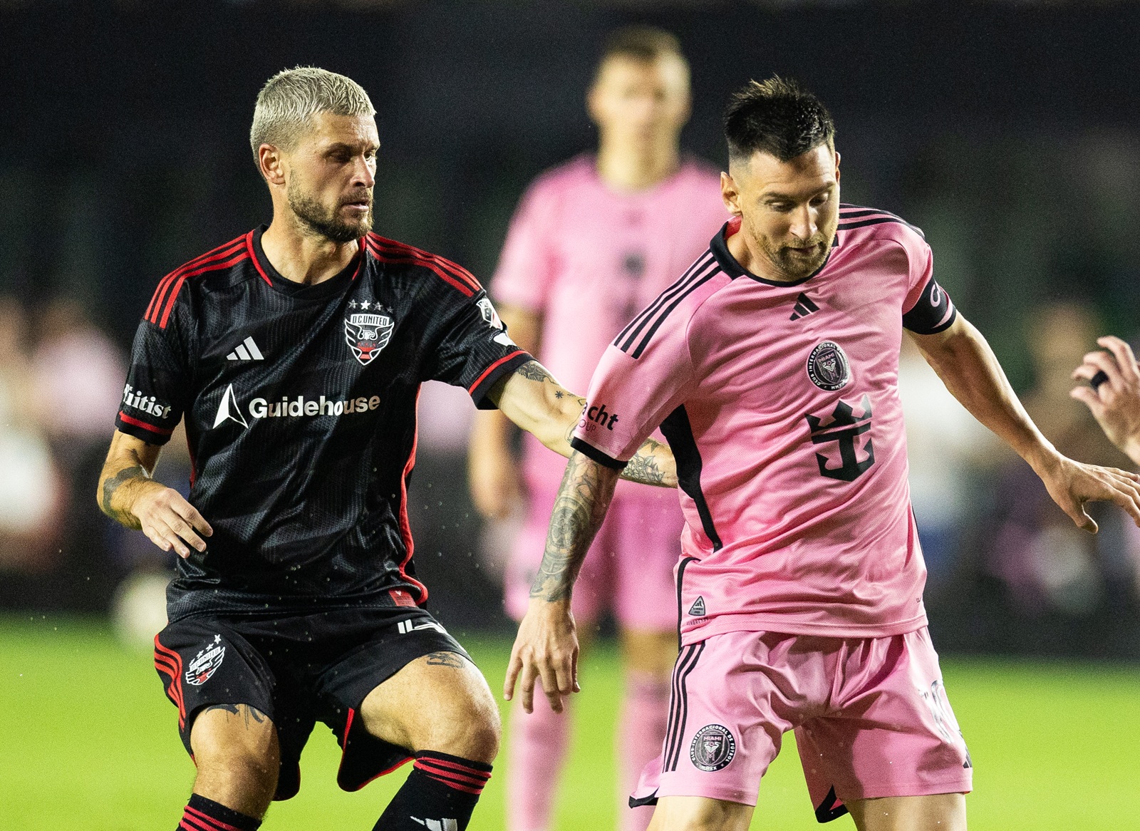 关于波兰球队凭借制胜球,挺进半决赛的信息 关于波兰球队凭借制胜球,挺进半决赛的信息