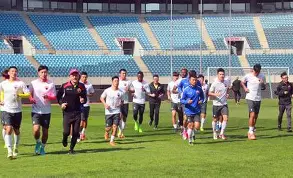 关于青岛黄海主场大胜深圳佳兆业，保级前景一片光明的信息