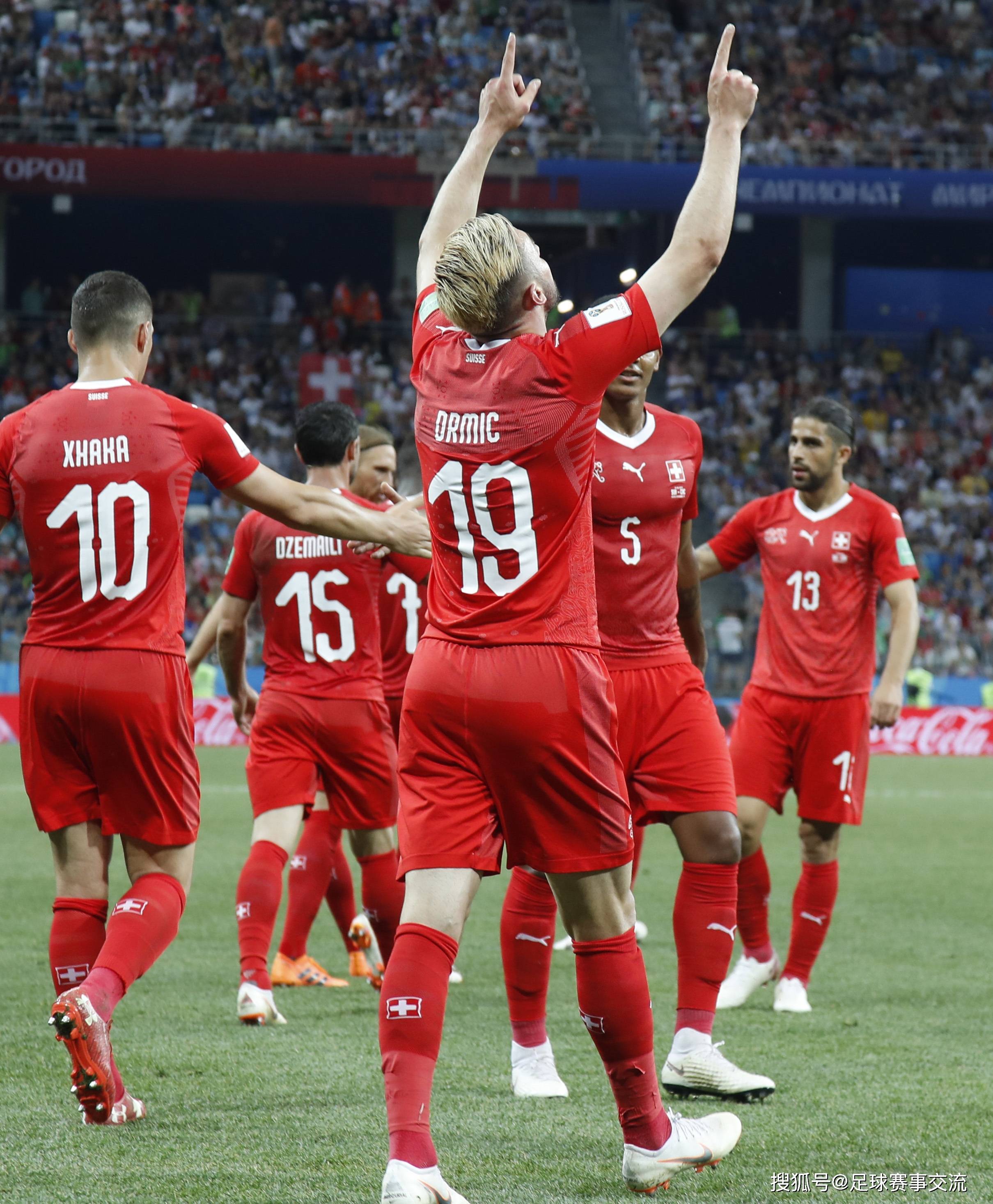 关于意大利势不可挡,力压对手晋级欧洲杯的信息 关于意大利势不可挡,力压对手晋级欧洲杯的信息