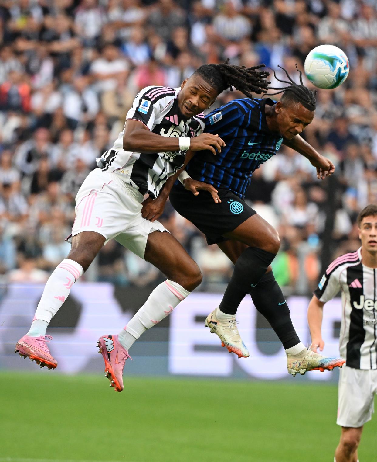 尤文图斯败北,拜仁脱颖而出晋级(尤文淘汰拜仁) 尤文图斯败北,拜仁脱颖而出晋级(尤文淘汰拜仁)